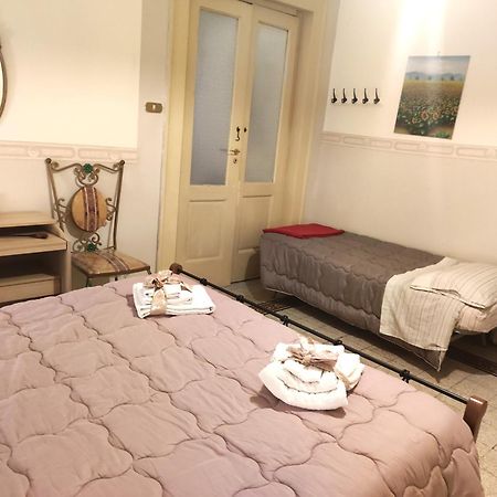 Casa Lillina A Toledo , Near Piazza Del Plebiscito Lägenhet Neapel Exteriör bild
