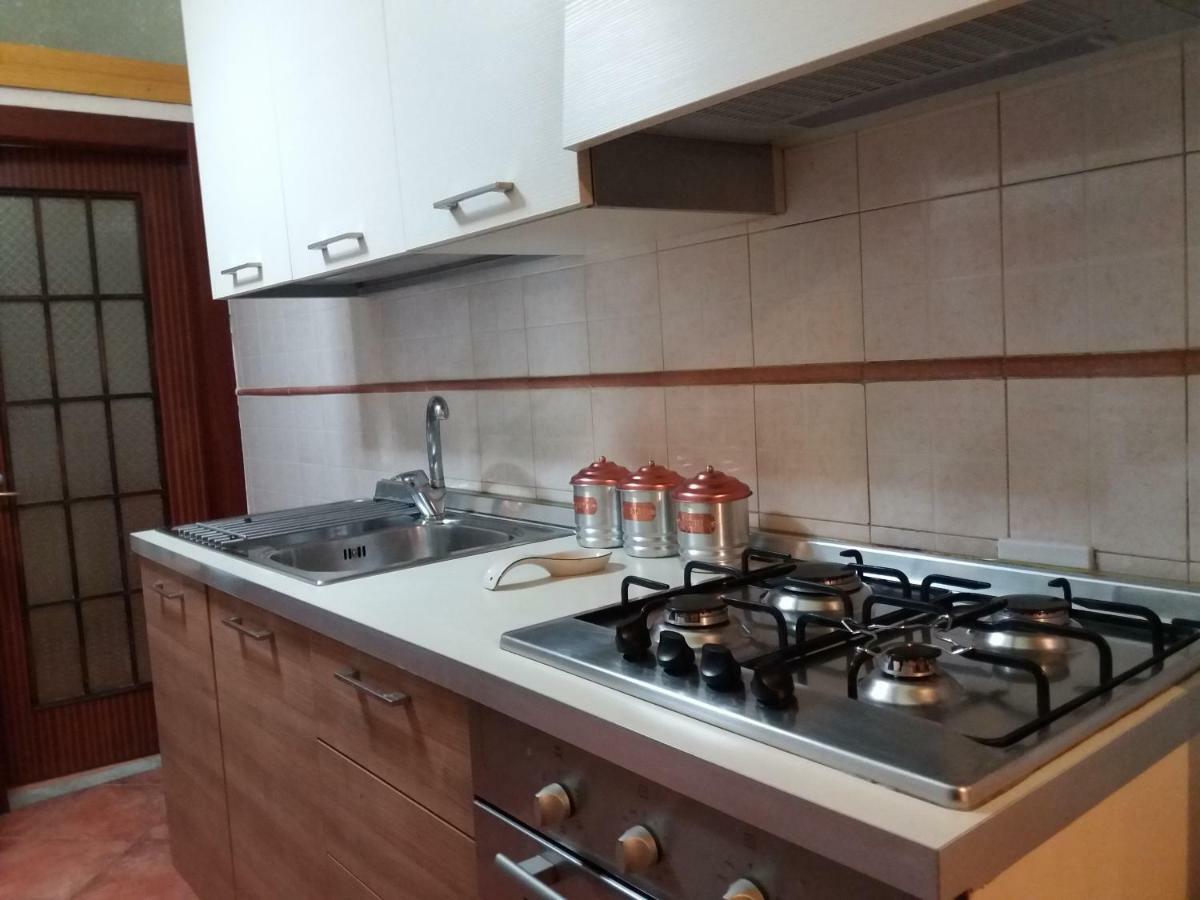 Casa Lillina A Toledo , Near Piazza Del Plebiscito Lägenhet Neapel Exteriör bild