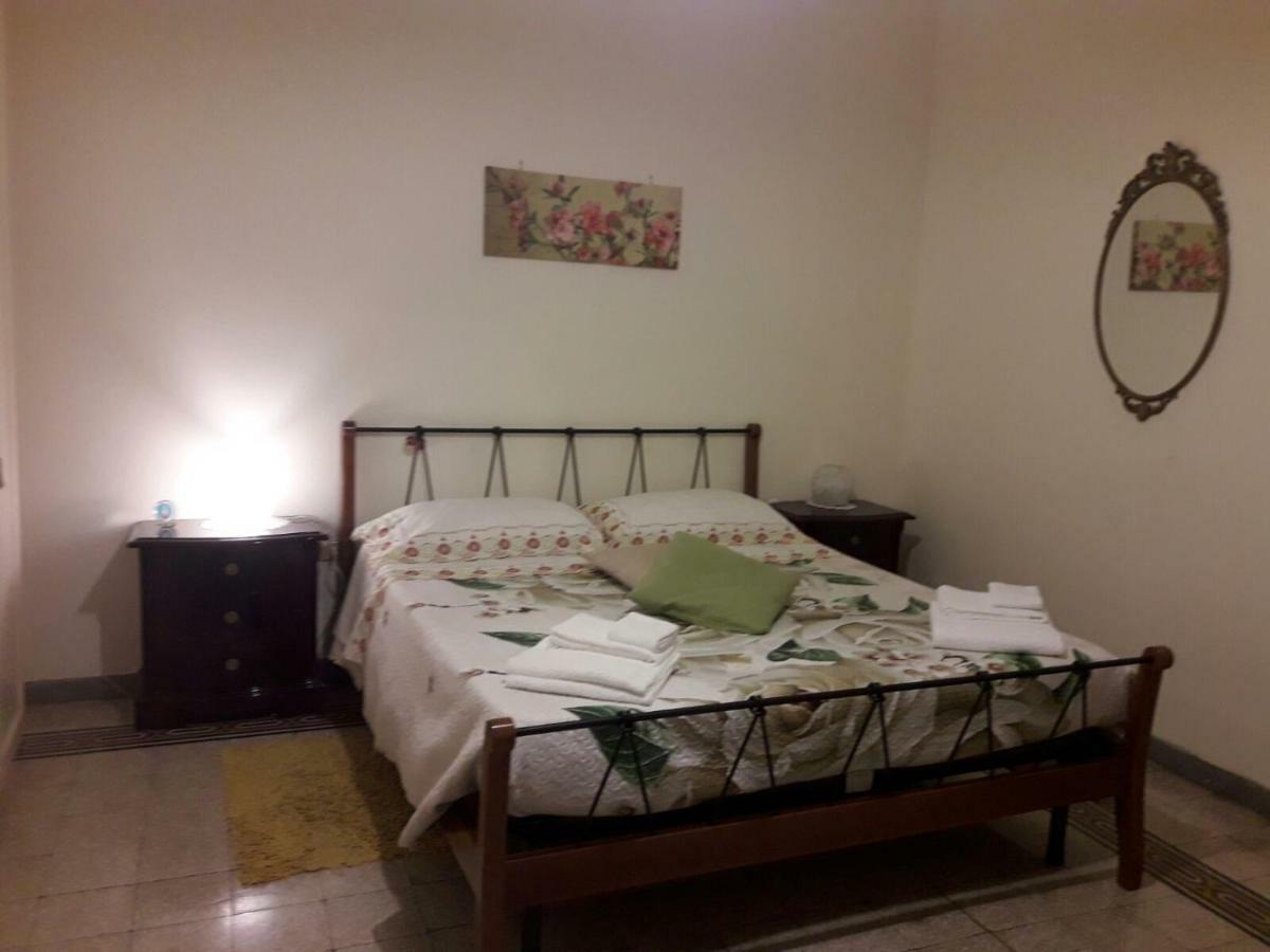 Casa Lillina A Toledo , Near Piazza Del Plebiscito Lägenhet Neapel Exteriör bild