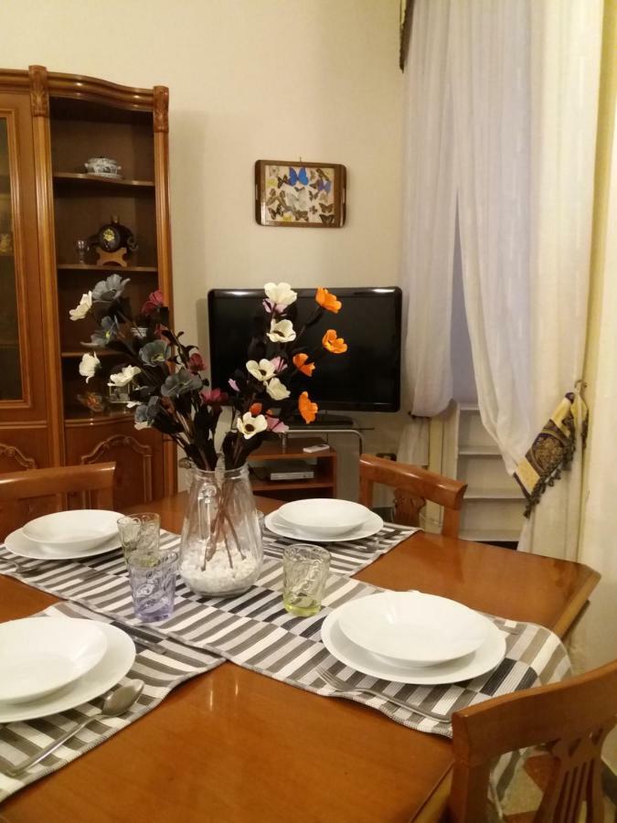 Casa Lillina A Toledo , Near Piazza Del Plebiscito Lägenhet Neapel Exteriör bild