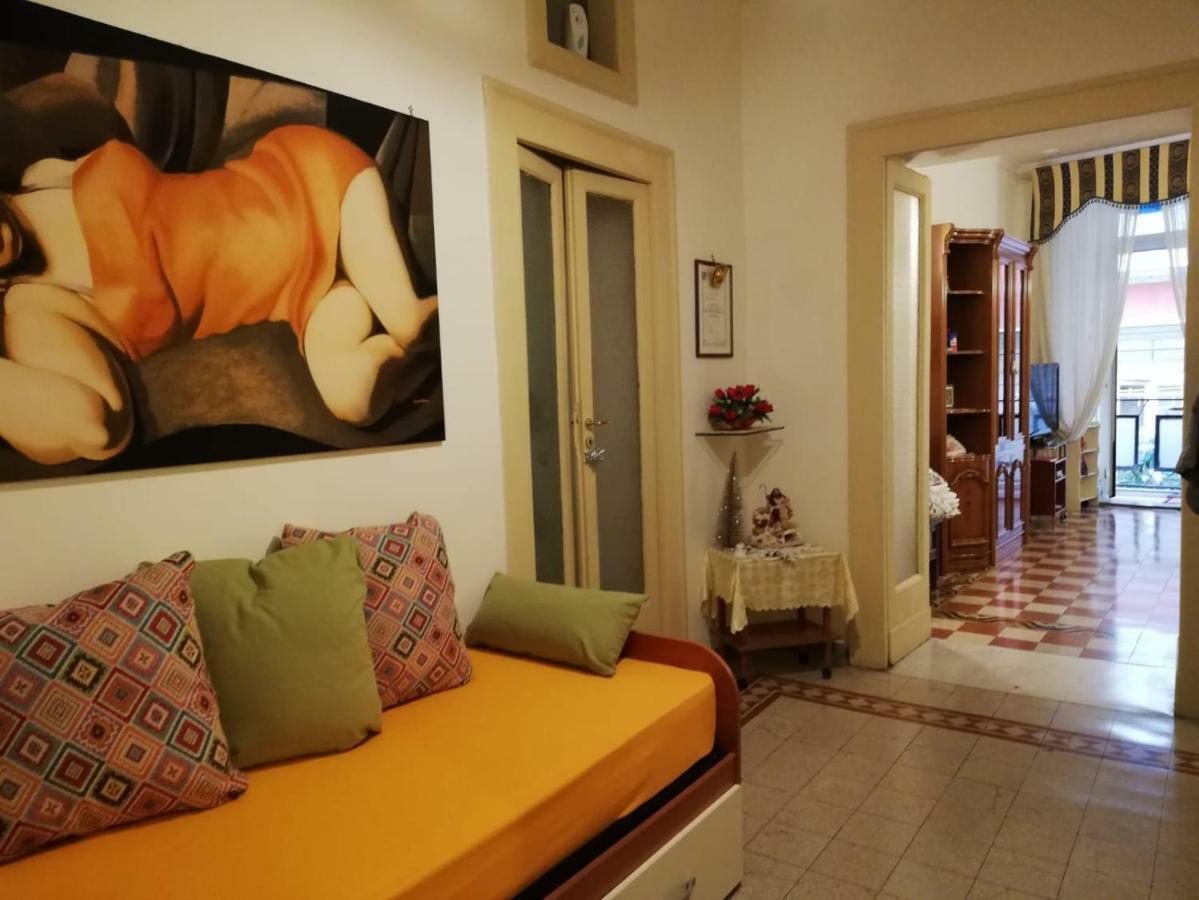 Casa Lillina A Toledo , Near Piazza Del Plebiscito Lägenhet Neapel Exteriör bild
